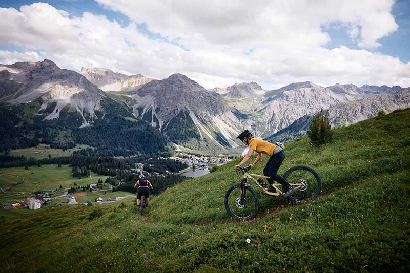 EHL-Passugg_Blog_Graubuenden_Sommeraktivitaeten_Bike_Arosa