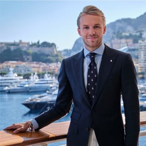 Hospitality_Insights_EHL_Ryan_Laver_Authors