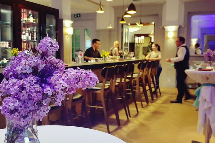 Was ist ein Galadinner und wie plant man es?