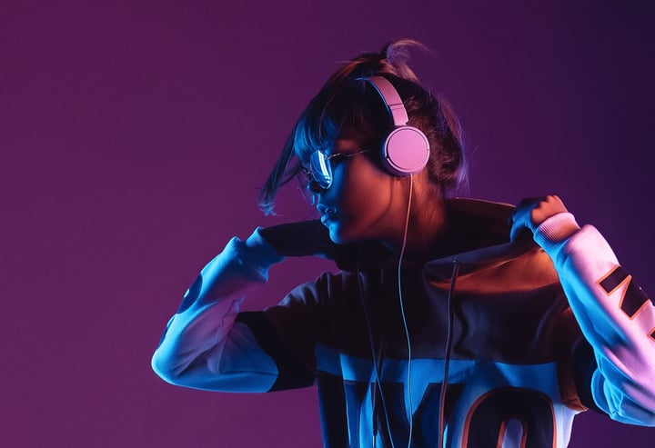 10 Steps to Make your Restaurant or Hotel Stand out with Music