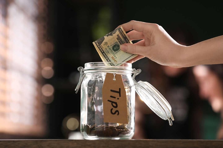 Innovative tipping system