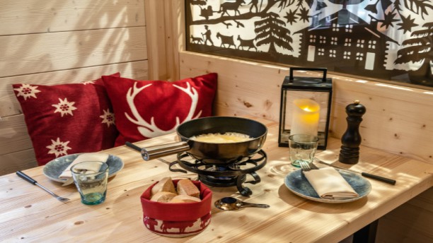 https://royalsavoylausanne.com/fr/gastronomie/la-brasserie-du-royal