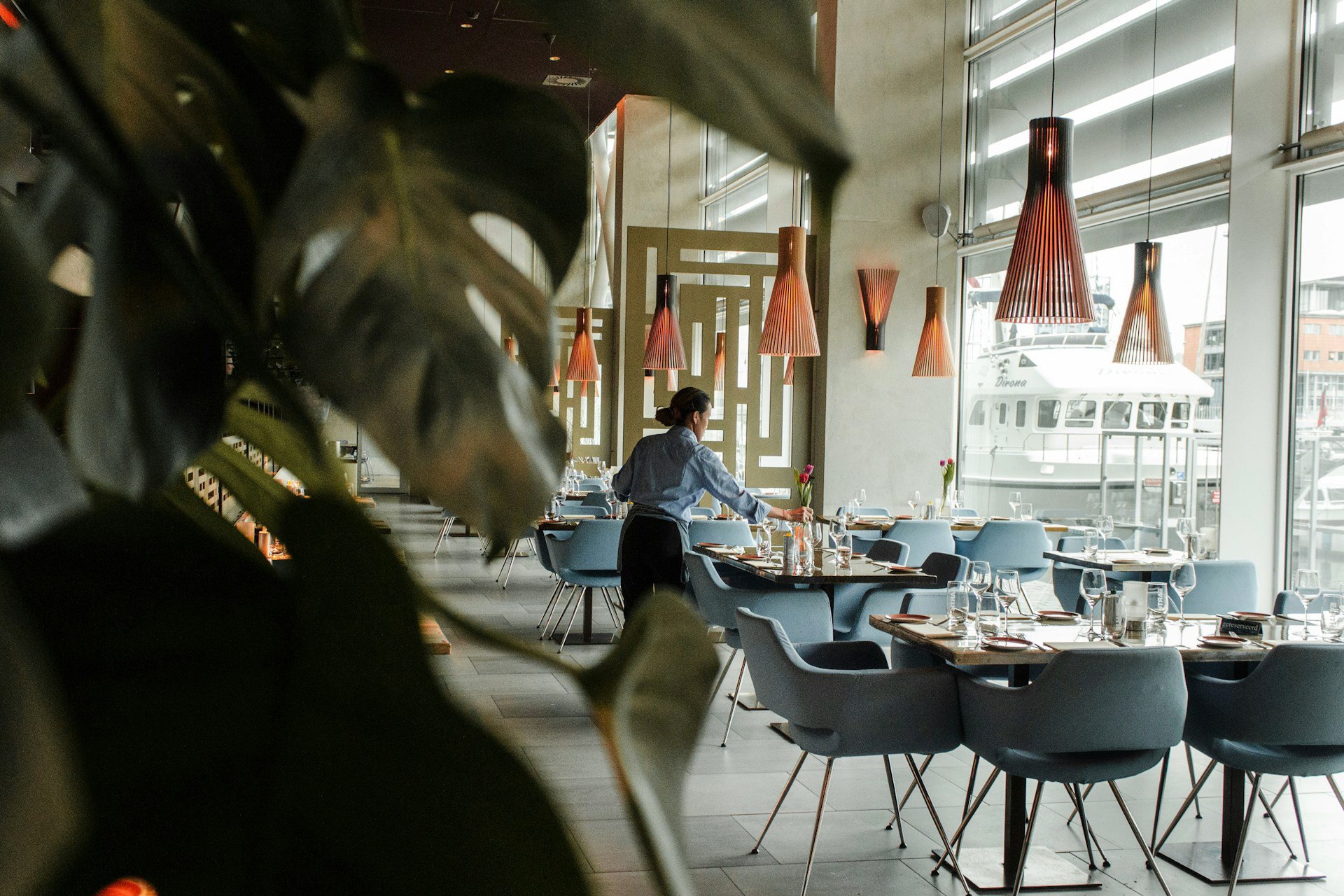 Understaffed restaurant