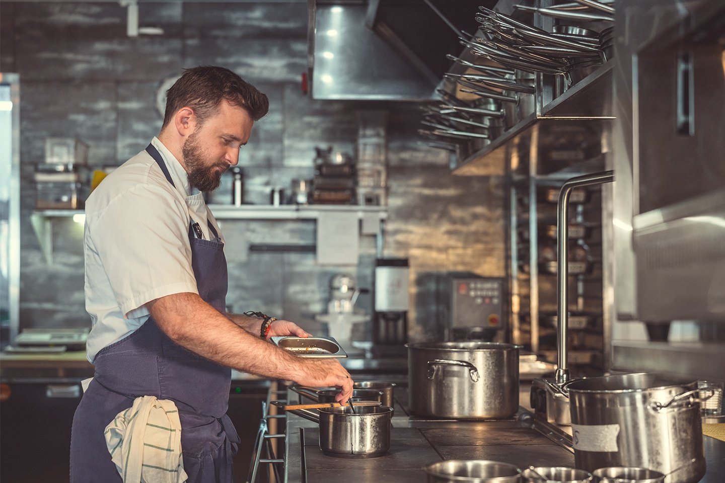 Can Restaurateurs be Creative and Profitable?